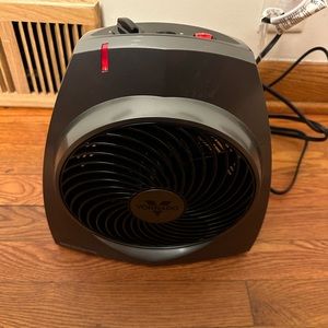 Vornado VH200 1500-Watt Electric Portable Space Heater, Whole Room Vortex Heat